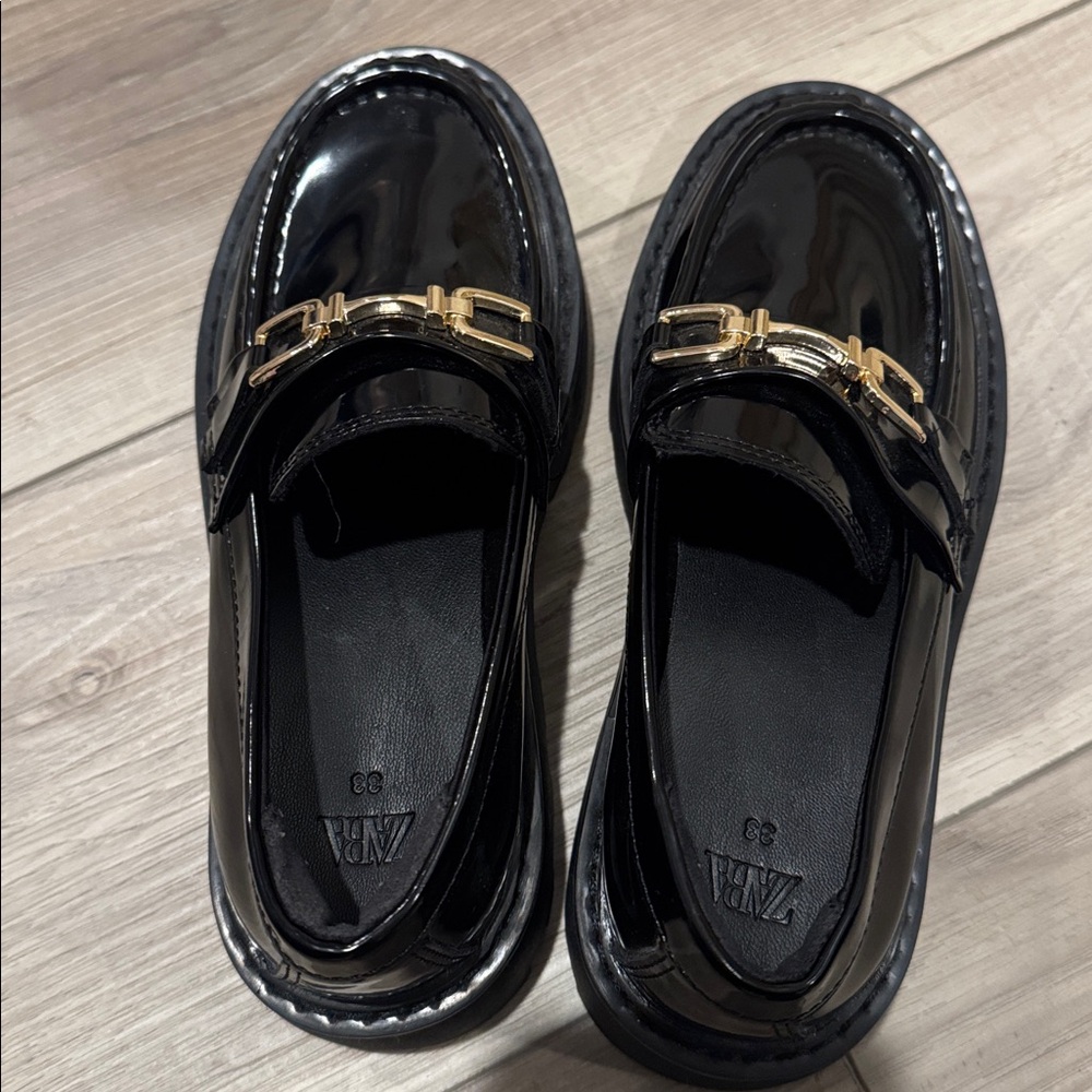Girls Zara Glossy Black Loafers with Gold Accent - Picture 5 of 6